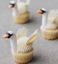 Swan Cupcakes