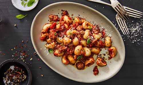 Shellbows With Sausage