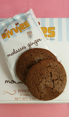 Molasses Cookies - Divvies